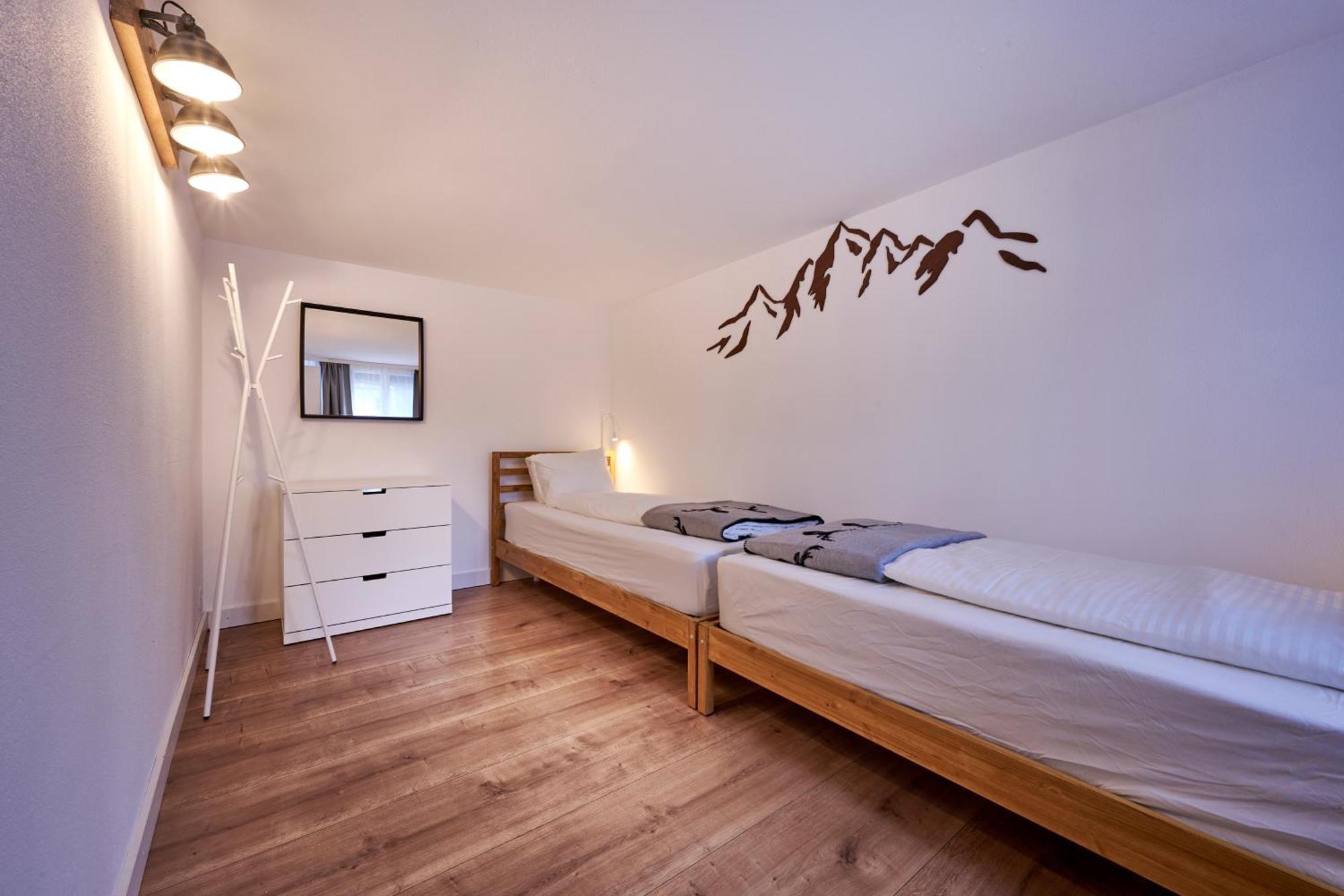 2 Bedroom Mountain View Apartment インターラーケン エクステリア 写真